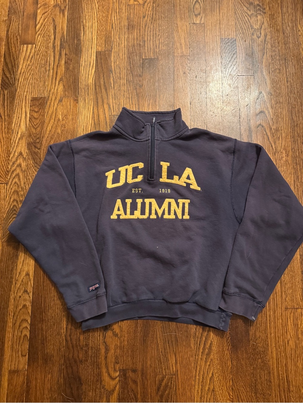 Vintage jansport ucla alumni polo sweatshirt size small